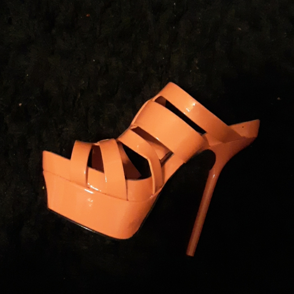 Shoes - Picture 2 of 3